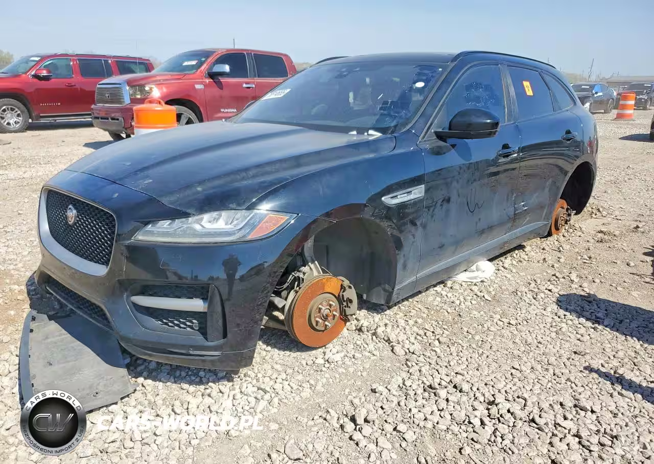 2017 Jaguar F-Pace R - Sport