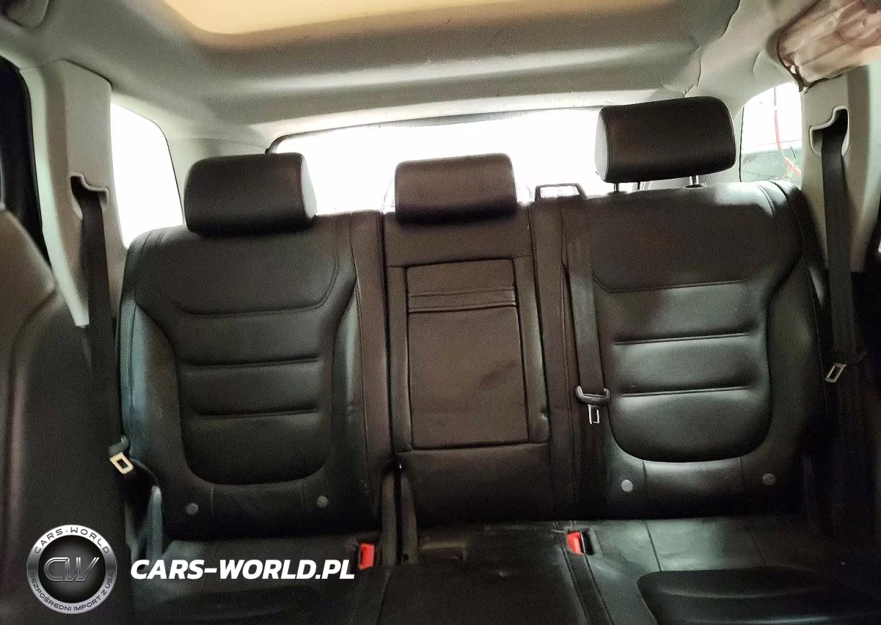2012 Volkswagen Touareg V6 VIN:WVGFF9BPXCD000345 - 10