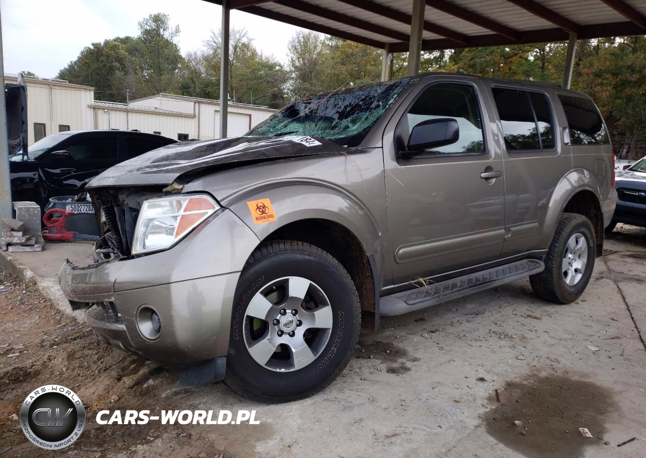 2006 Nissan Pathfinder Le