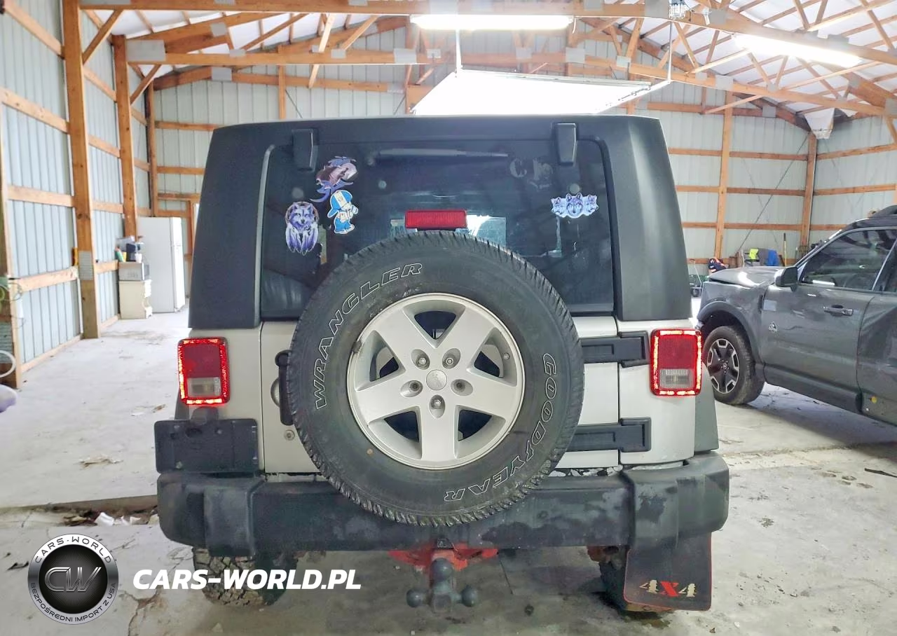 2008 Jeep Wrangler X VIN:1J4FA24128L557924 - 6