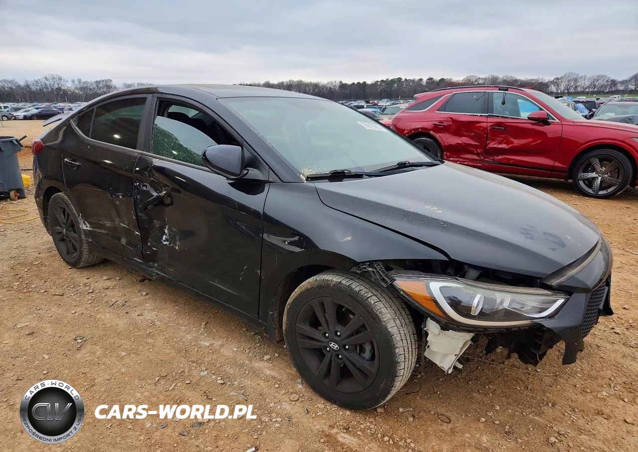 2017 Hyundai Elantra Value Edition VIN:KMHD84LFXHU240674 - 4