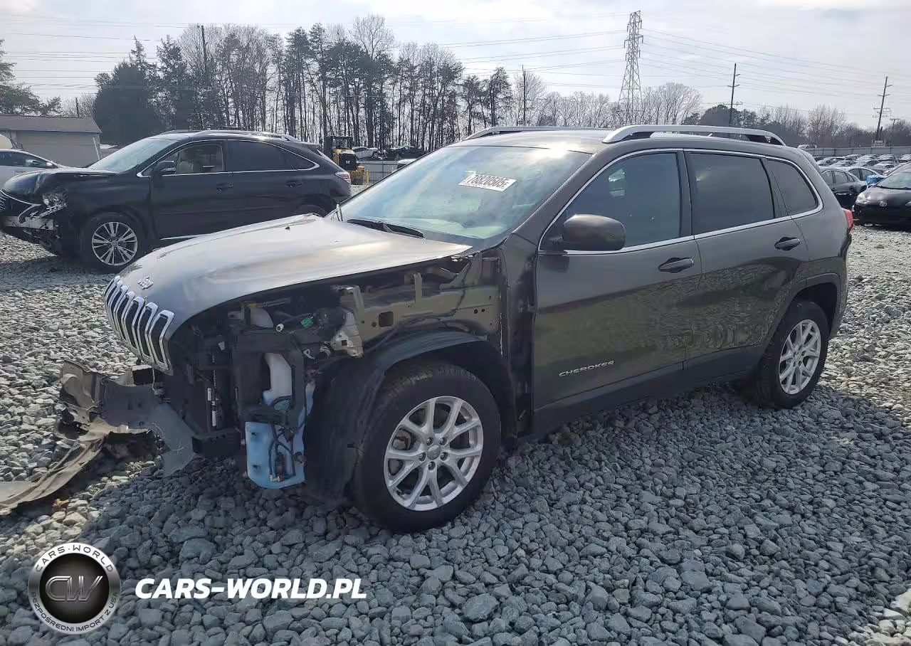 2015 Jep Cherokee Latitude