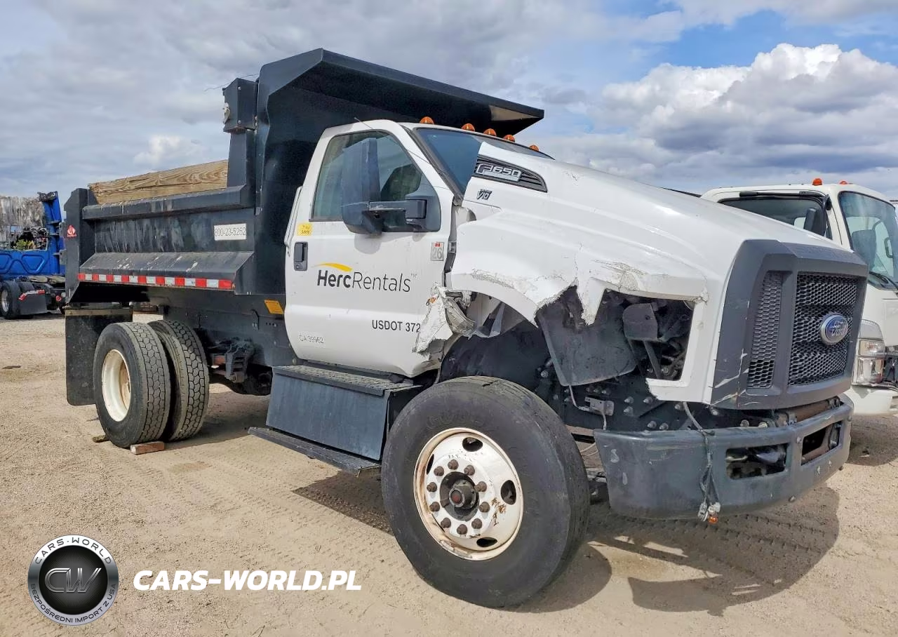 2018 Ford F650 Super Duty Dump Truck