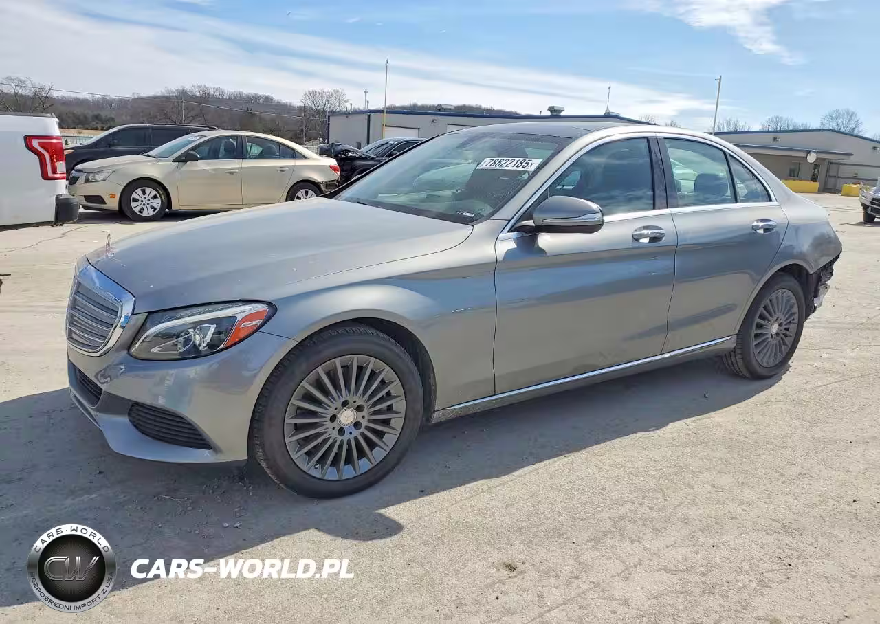 2015 Mercedes-Benz C 300
