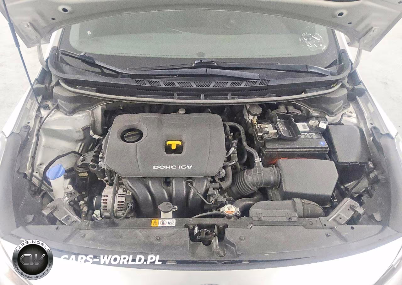 2018 Kia Forte Lx VIN:3KPFK4A76JE230710 - 11