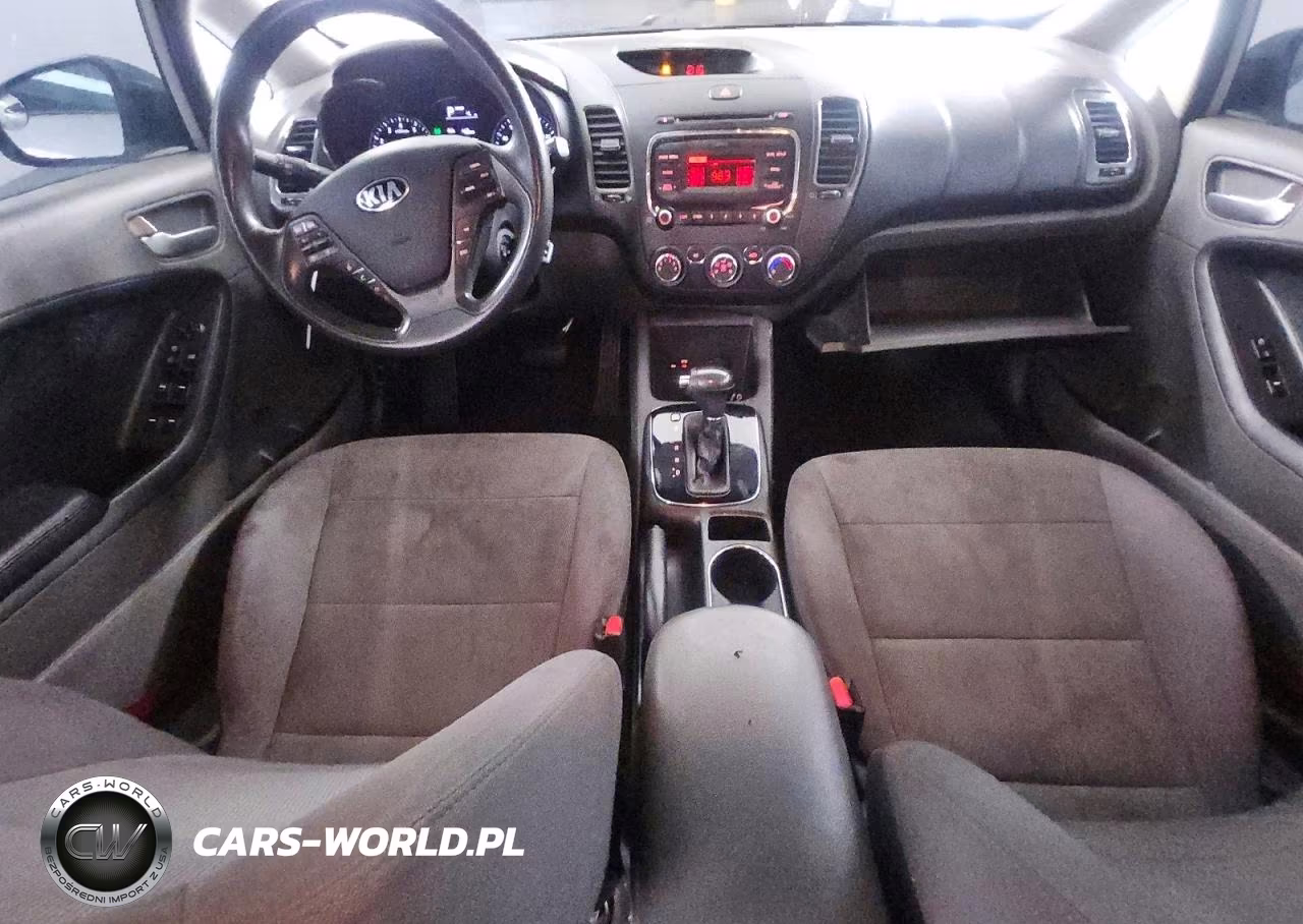 2018 Kia Forte Lx VIN:3KPFK4A76JE230710 - 8
