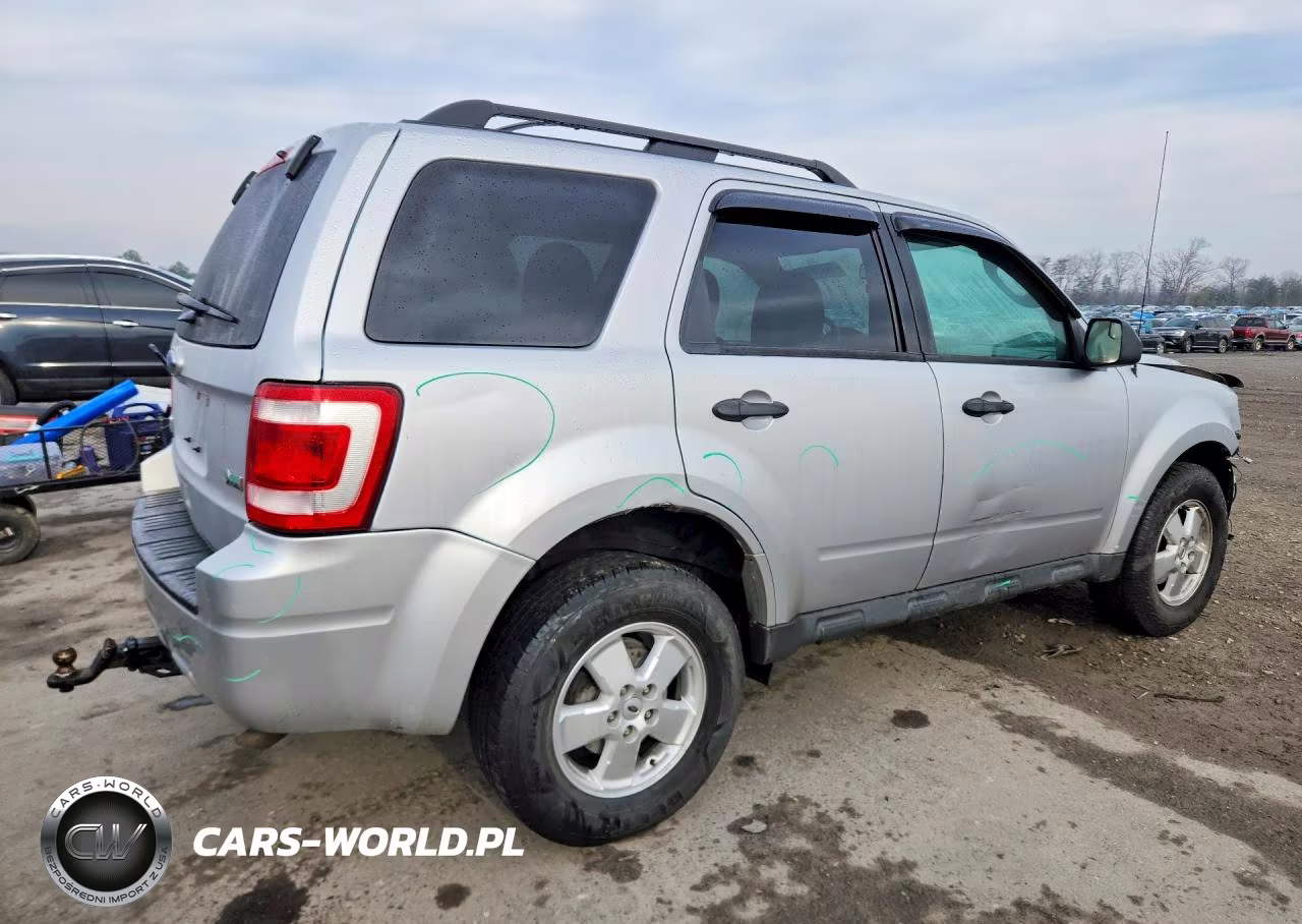 2011 Ford Escape Xlt VIN:1FMCU9DG3BKC59341 - 3