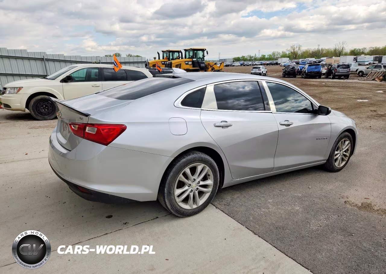 2018 Chevrolet Malibu Lt VIN:1G1ZD5ST3JF118602 - 3
