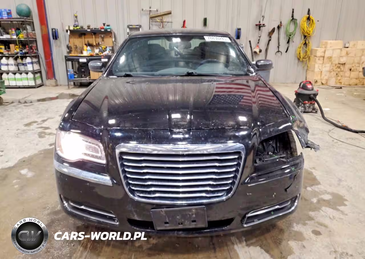 2012 Chrysler 300 VIN:2C3CCAAG9CH117697 - 5