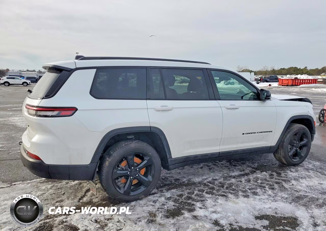 2025 Jeep Grand Cherokee L Laredo VIN:1C4RJKAG0S8629225 - 3