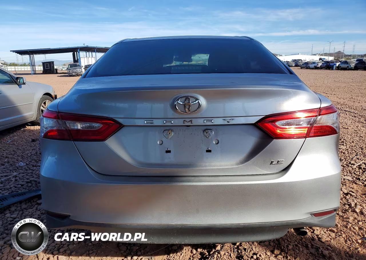 2018 Toyota Camry Le VIN:4T1B11HK5JU504499 - 6
