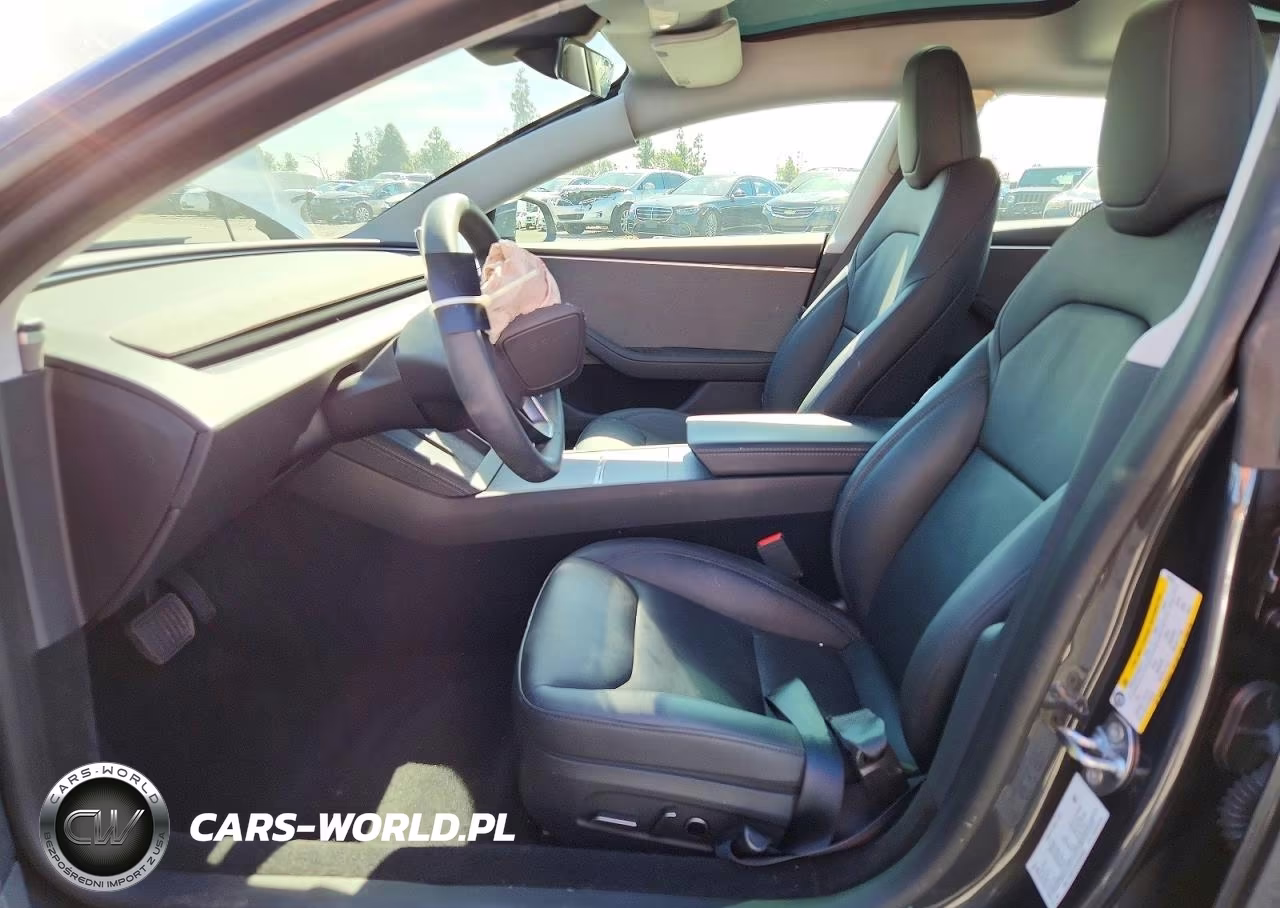 2025 Tesla Model 3 VIN:5YJ3E1EA1SF020493 - 7