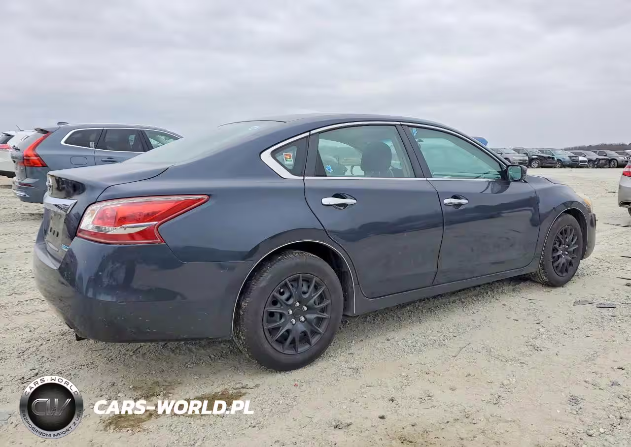 2013 Nissan Altima 2.5 VIN:1N4AL3AP8DC236382 - 3