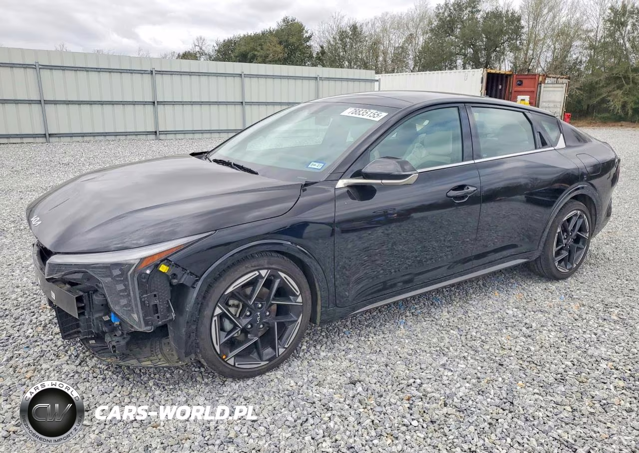 2025 Kia K4 Gt Line – zdjęcie 1 z 13