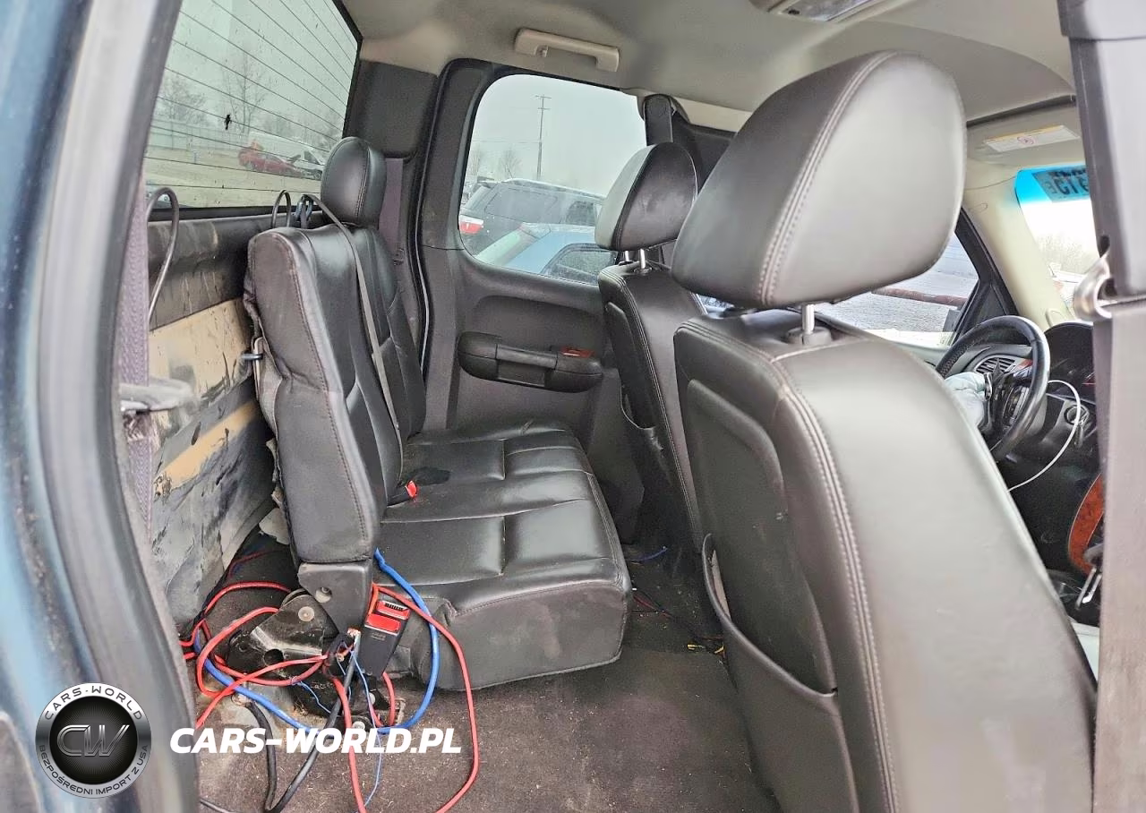 2008 Chevrolet Silverado K2500 Heavy Duty VIN:1GCHK29618E195587 - 10