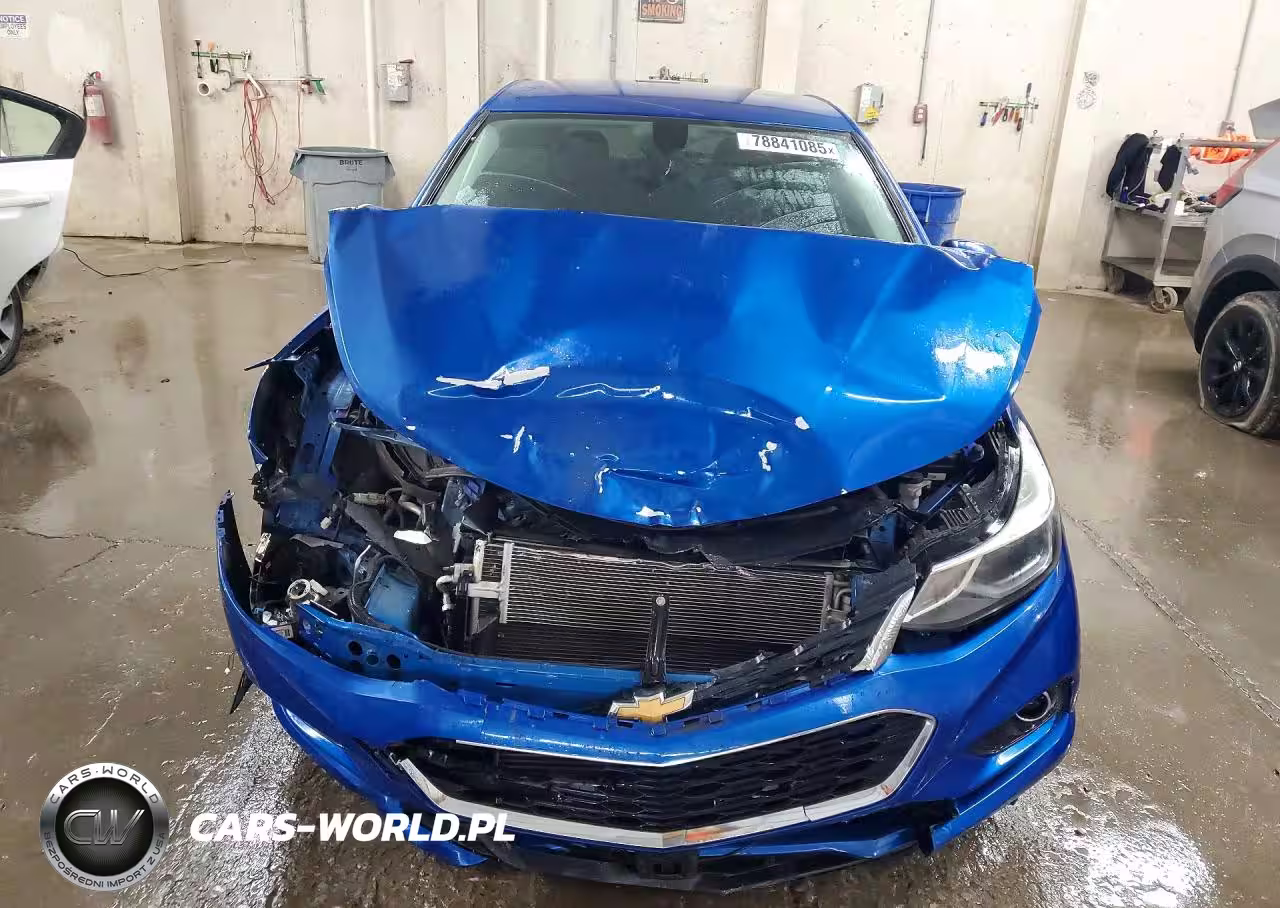 2018 Chevrolet Cruze Lt VIN:3G1BE6SM3JS654099 - 5