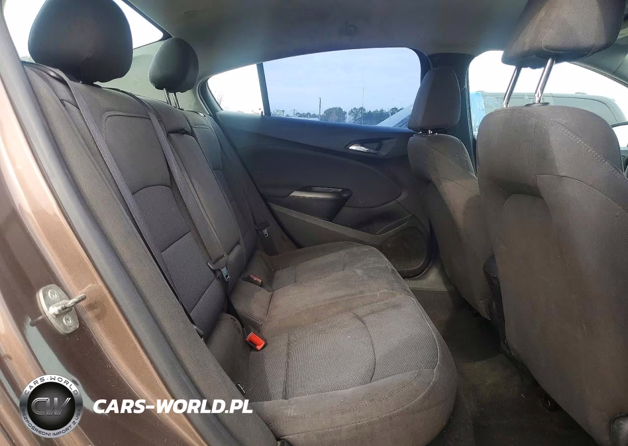 2019 Chevrolet Cruze Lt VIN:1G1BE5SM6K7109458 - 10
