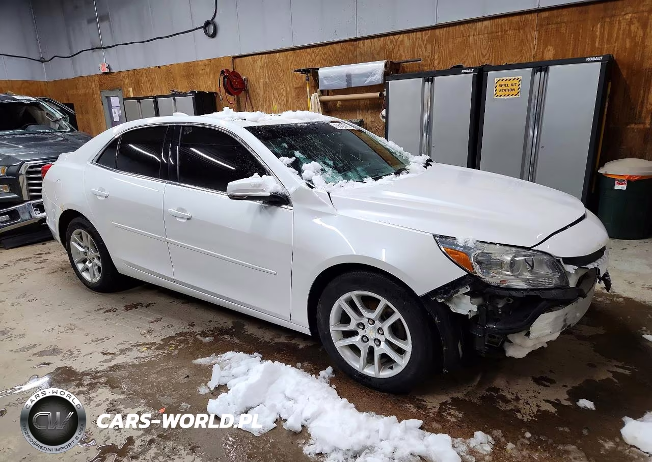 2015 Chev Malibu 1Lt VIN:1G11C5SLXFU152586 - 4