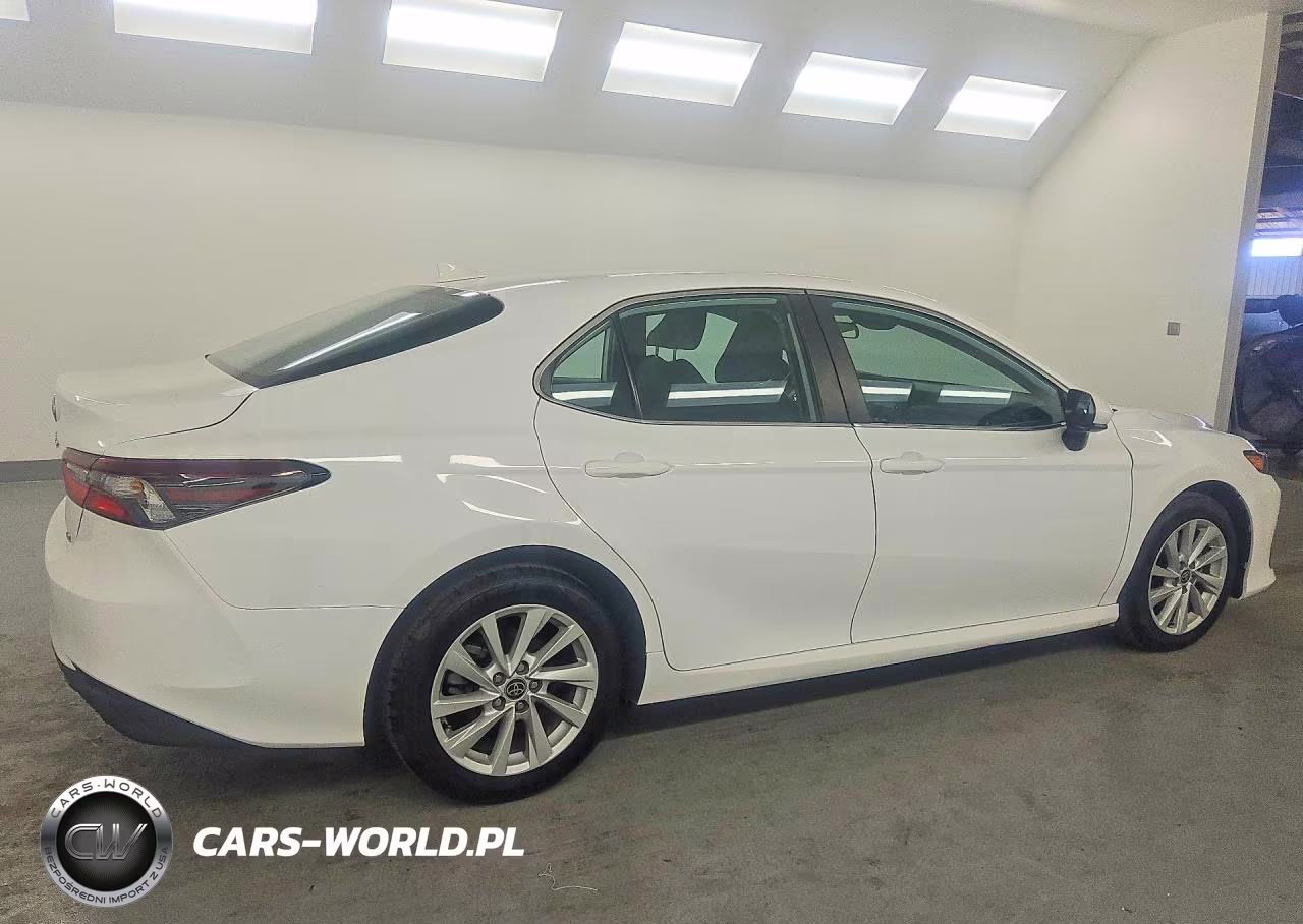 2022 Toyota Camry Le VIN:4T1C11AK0NU636901 - 3