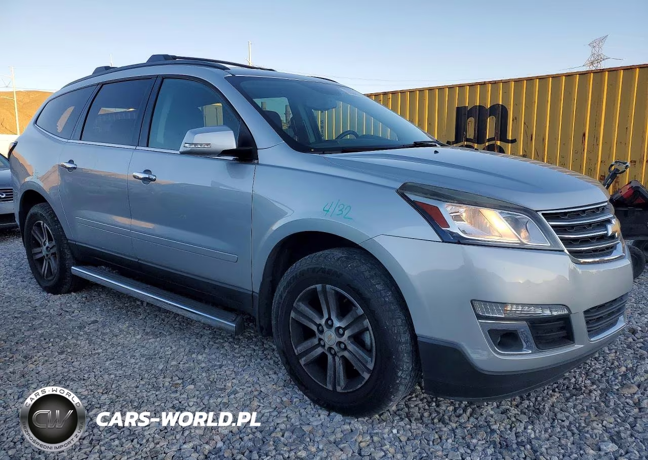 2017 Chevrolet Traverse Lt VIN:1GNKRGKD4HJ354026 - 4