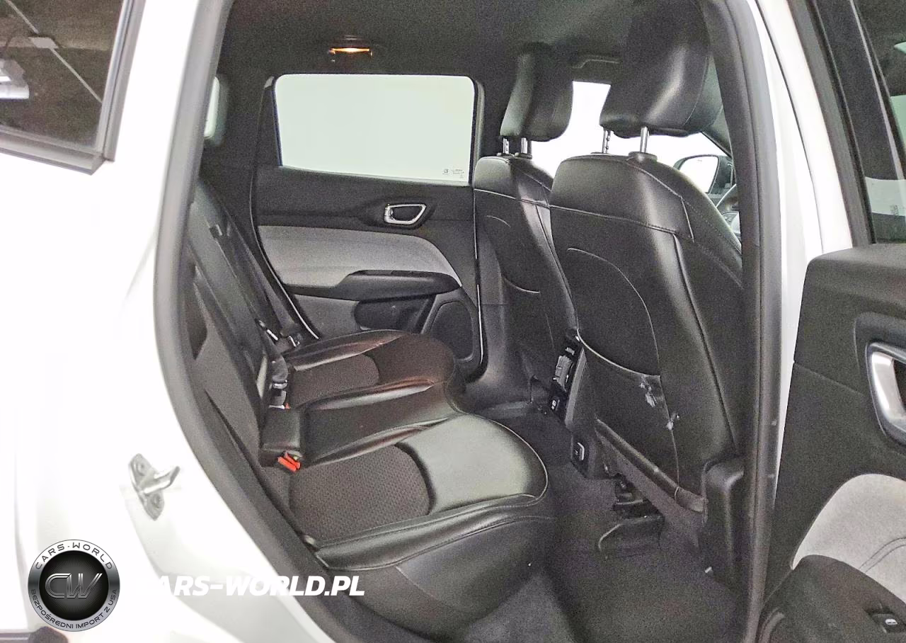 2023 Jeep Compass Latitude VIN:3C4NJDBN0PT522868 - 10