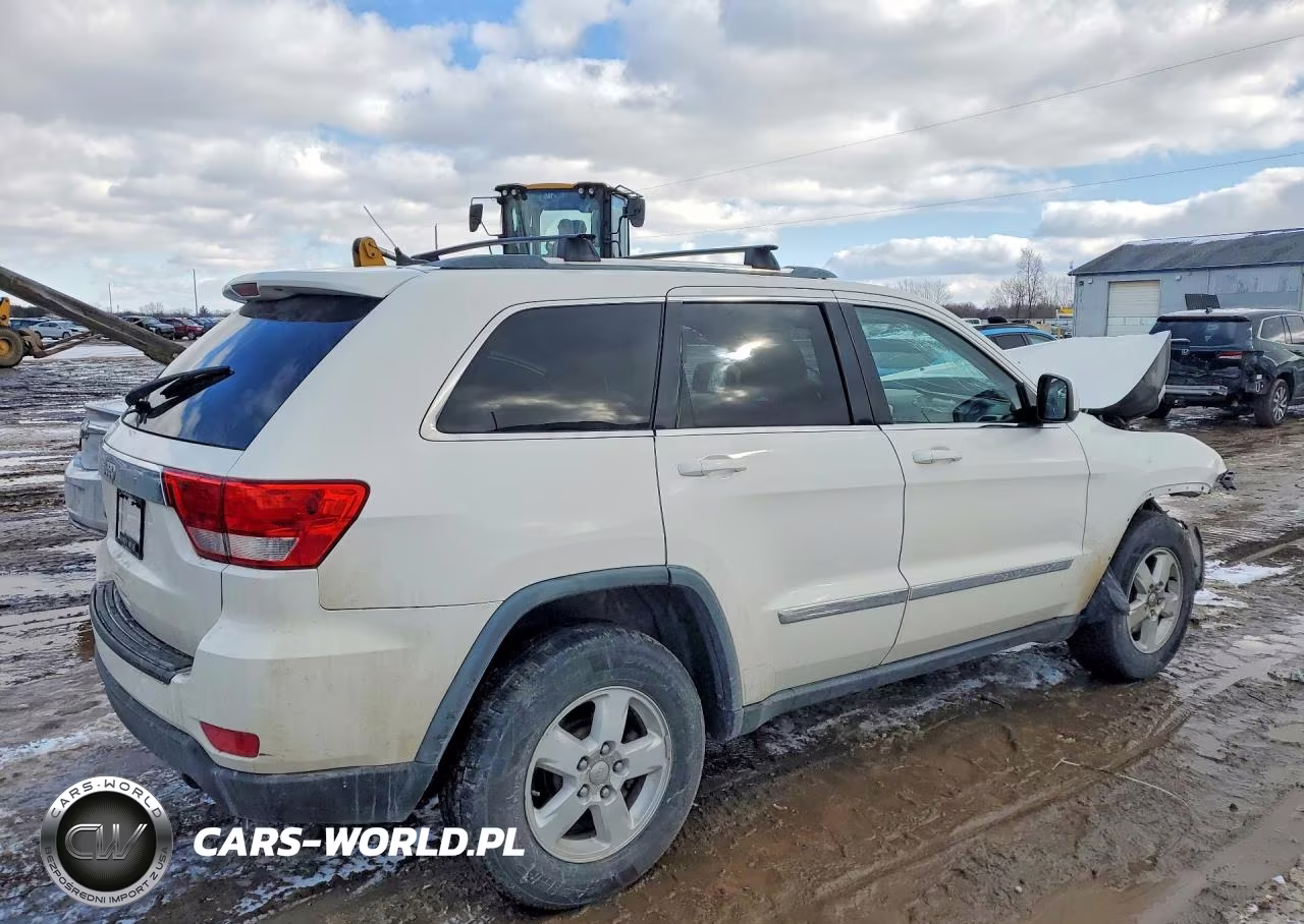 2012 Jeep Grand Cherokee Laredo VIN:1C4RJFAG9CC174655 - 3