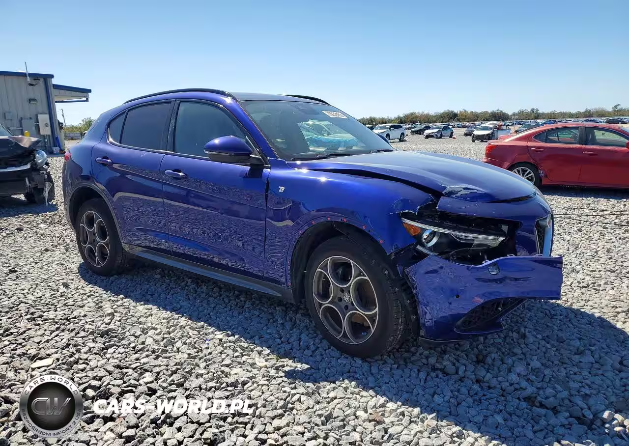 2022 Alfa Romeo Stelvio Ti VIN:ZASPAKBN2N7D48761 - 4