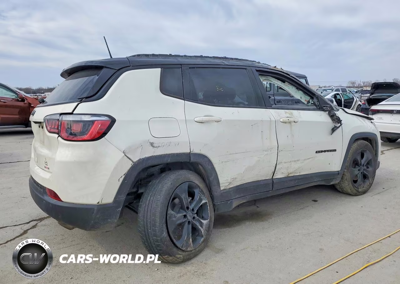2020 Jeep Compass VIN:3C4NJCBB8LT169726 - 3