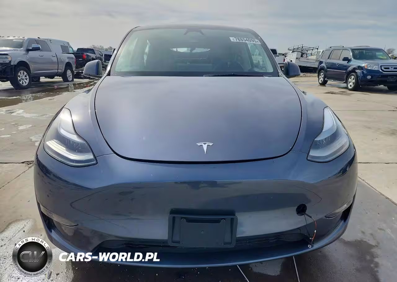 2023 Tesla Model Y VIN:7SAYGAEE4PF977326 - 5