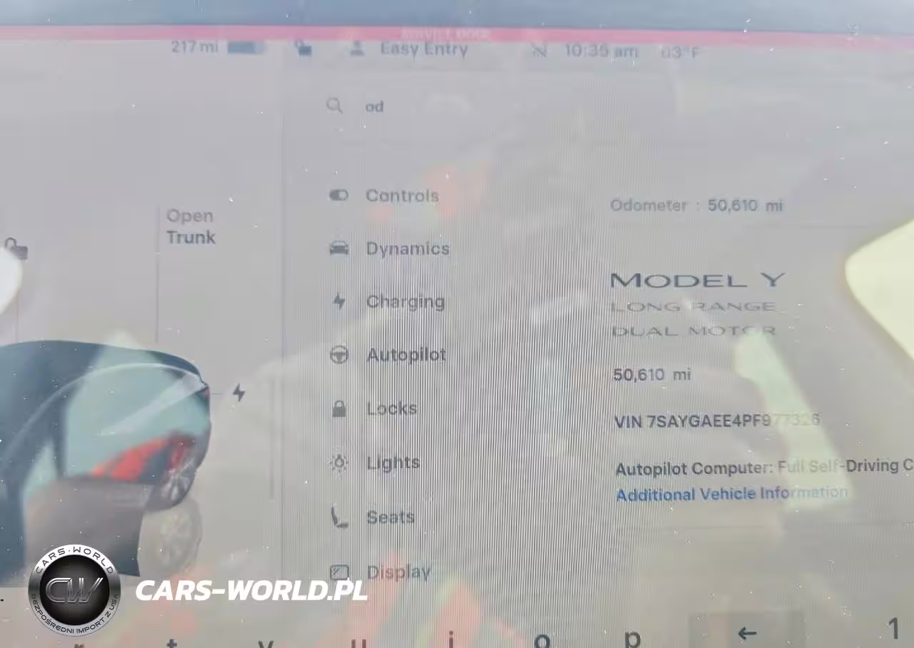 2023 Tesla Model Y VIN:7SAYGAEE4PF977326 - 9