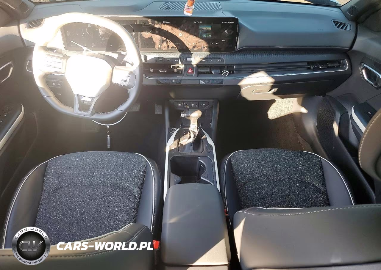 2025 Kia K4 Gt-Line VIN:3KPFW4DE5SE183895 - 8