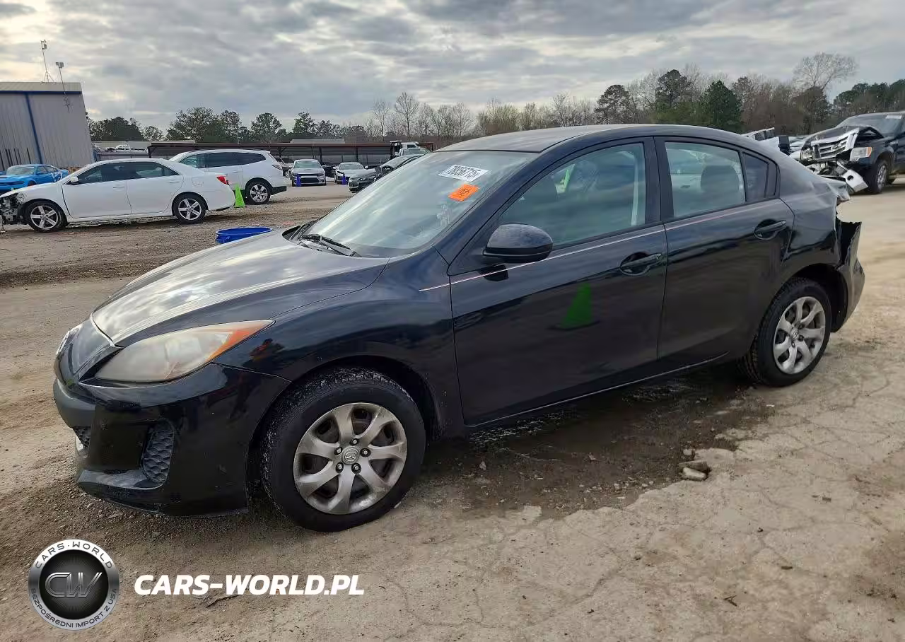 2013 Mazda 3 I