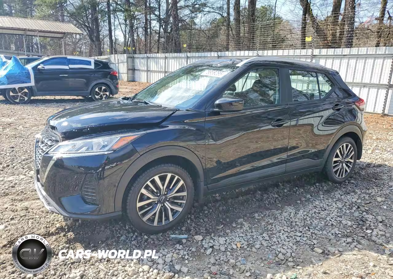 2022 Nissan Kicks Sv