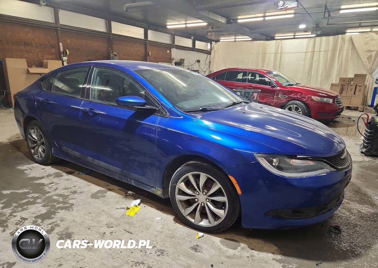 2016 Chrysler 200 S VIN:1C3CCCDG2GN126214 - 4