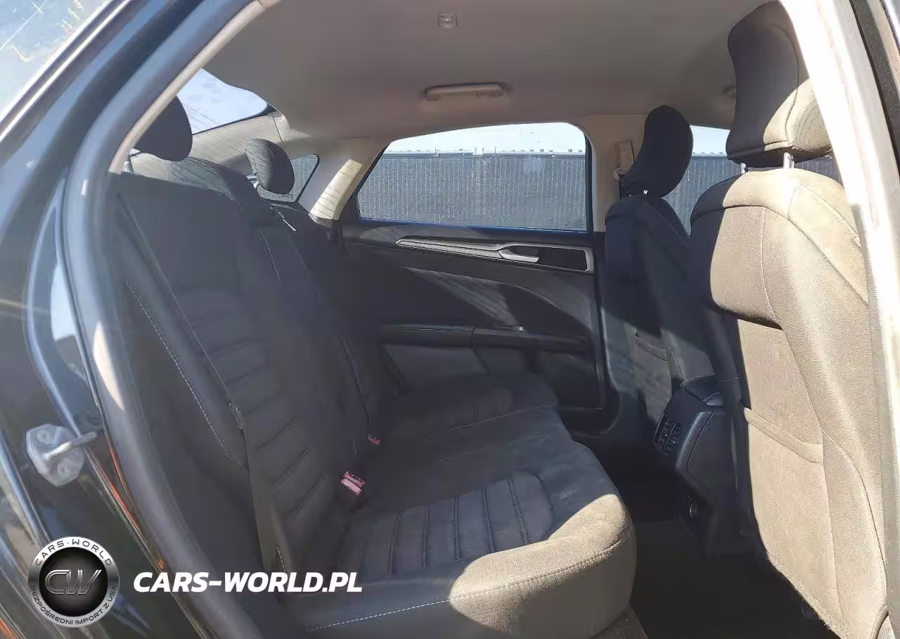 2018 Ford Fusion Se VIN:3FA6P0HD4JR229320 - 10