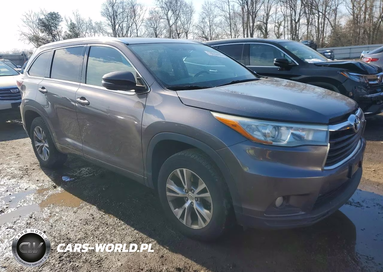 2015 Toyota Highlander Xle VIN:5TDKKRFH6FS042523 - 4