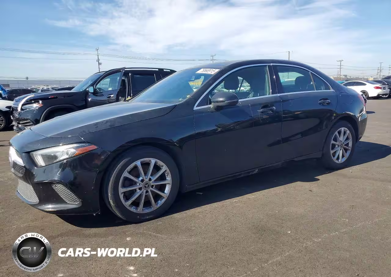 2020 Mercedes-Benz A 220