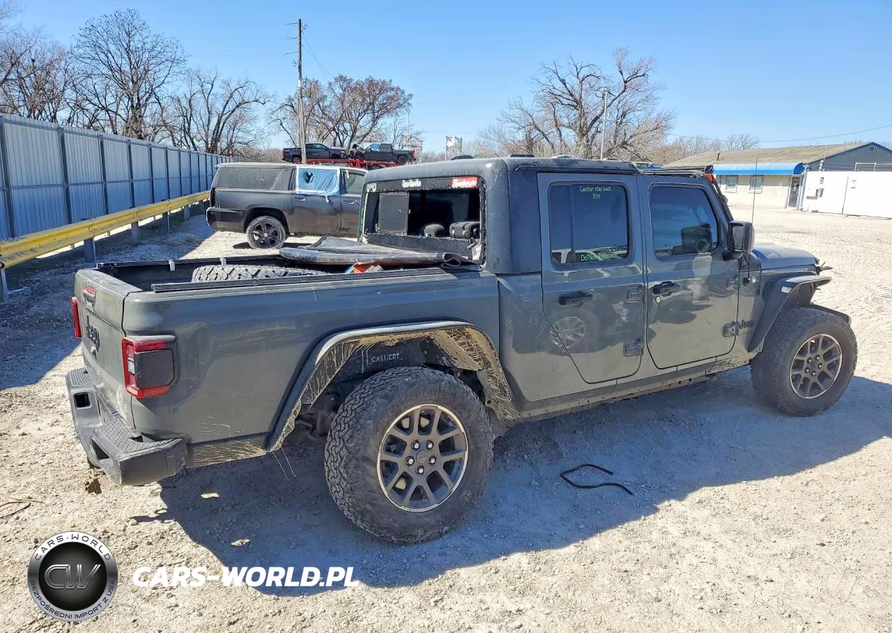2020 Jeep Gladiator Sport VIN:1C6HJTAG0LL213571 - 3