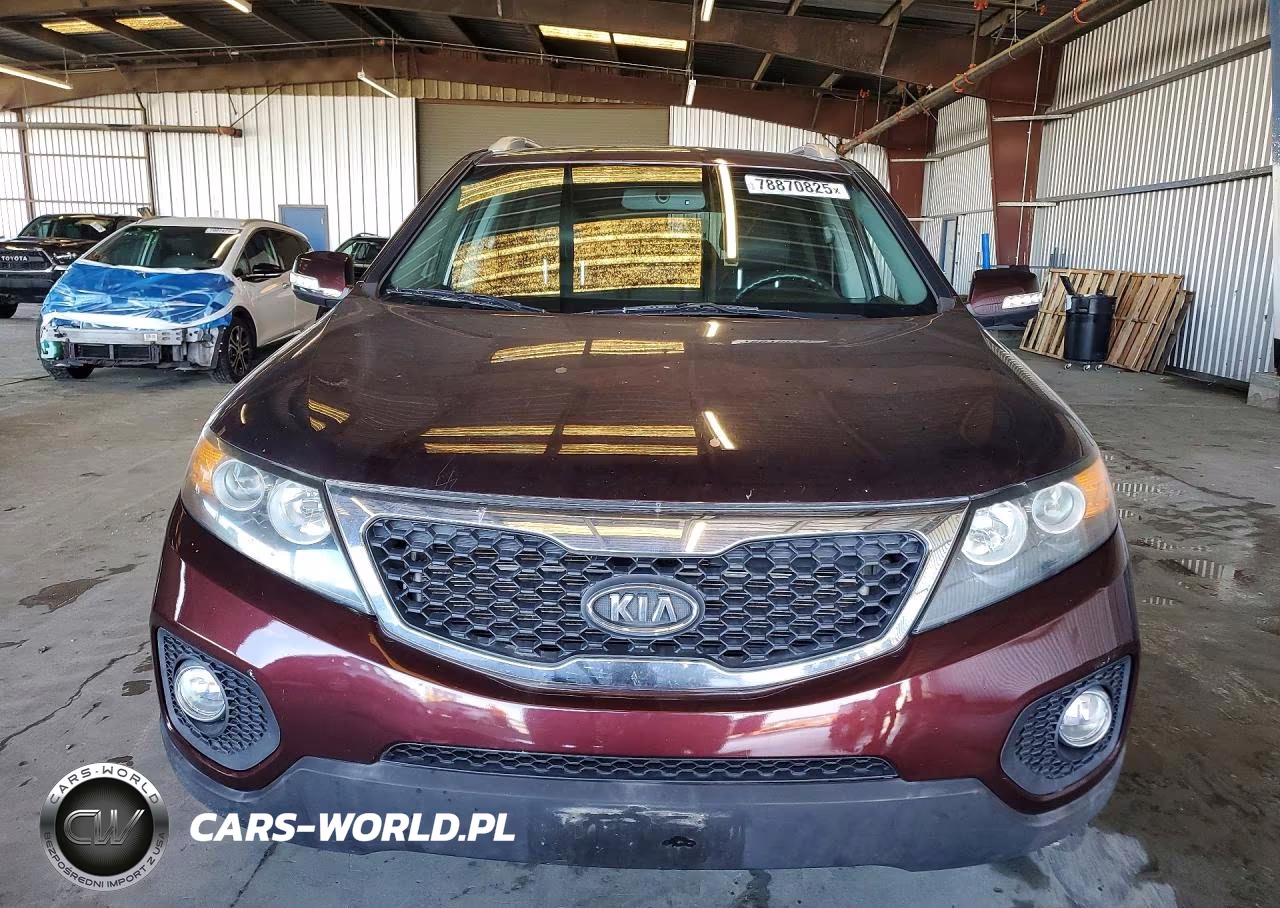 2012 Kia Sorento VIN:5XYKU4A66CG298513 - 5