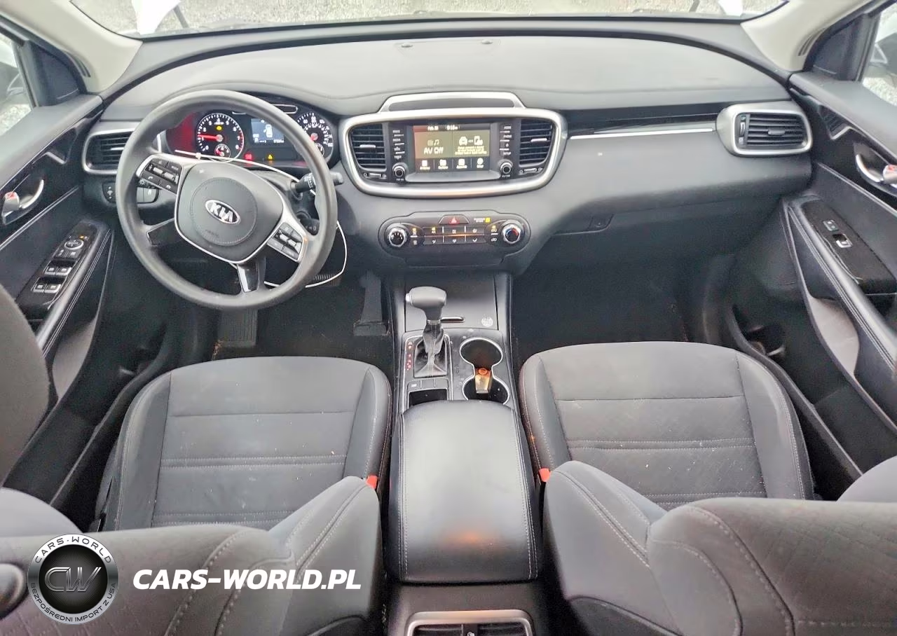 2019 Kia Sorento L VIN:5XYPG4A39KG546464 - 8