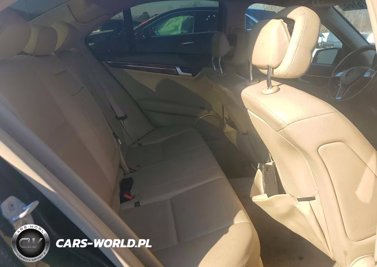 2012 Mercedes-Benz C 250 VIN:WDDGF4HB1CA624386 - 10