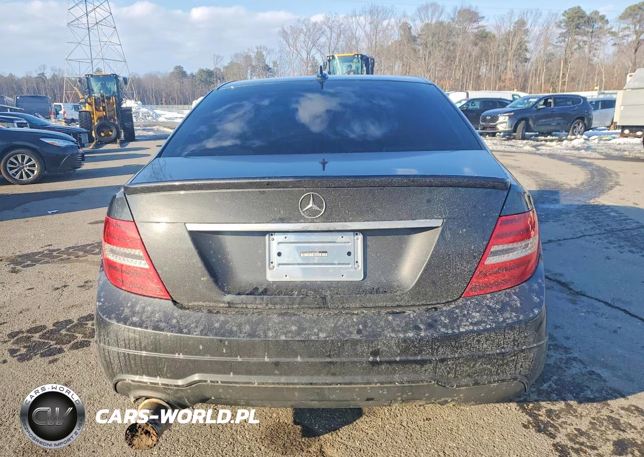 2012 Mercedes-Benz C 250 VIN:WDDGF4HB1CA624386 - 6