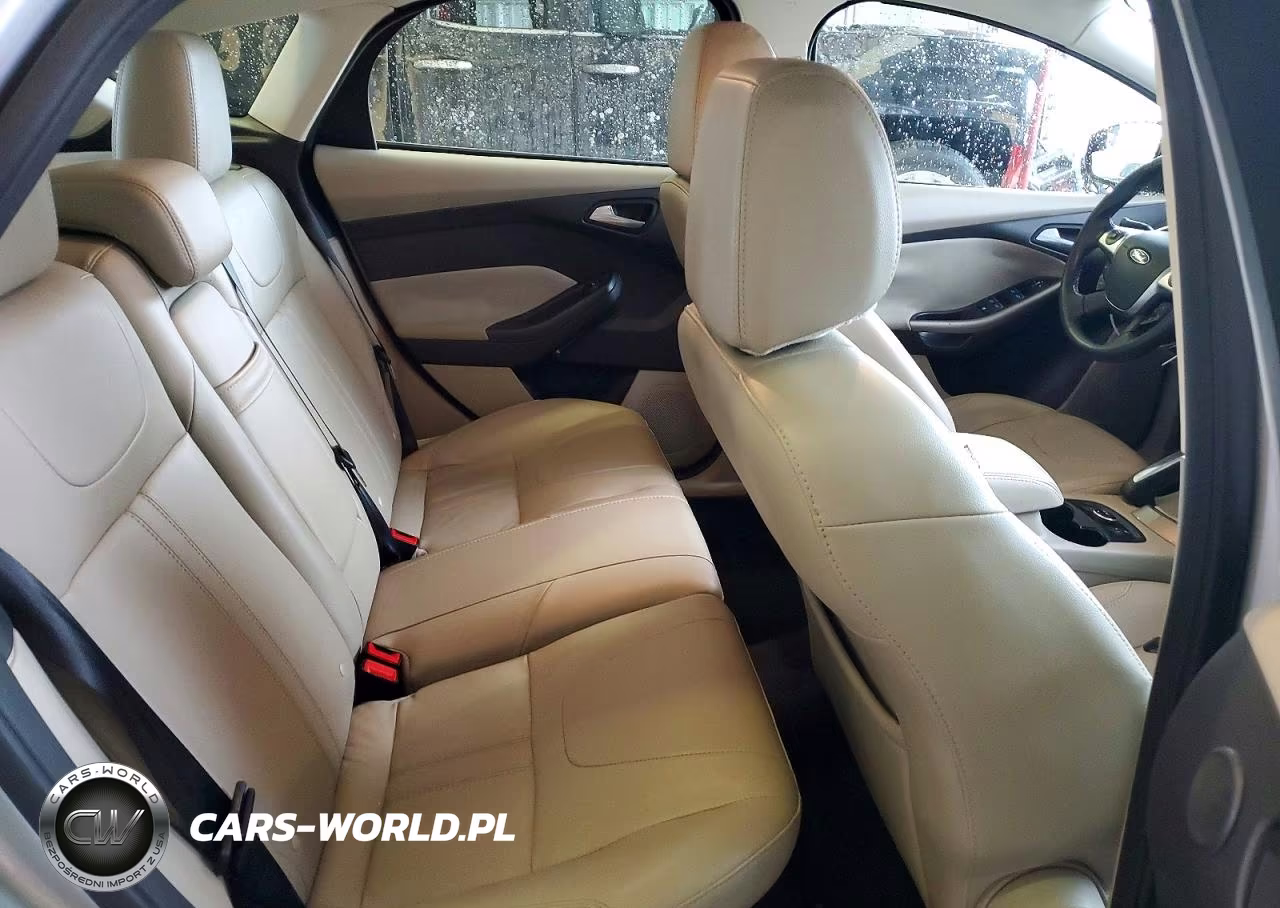 2012 Ford Focus Sel VIN:1FAHP3M27CL413487 - 10