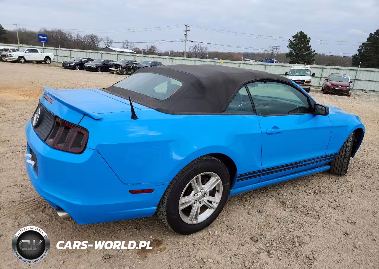 2013 Ford Mustang VIN:1ZVBP8EM2D5277740 - 3