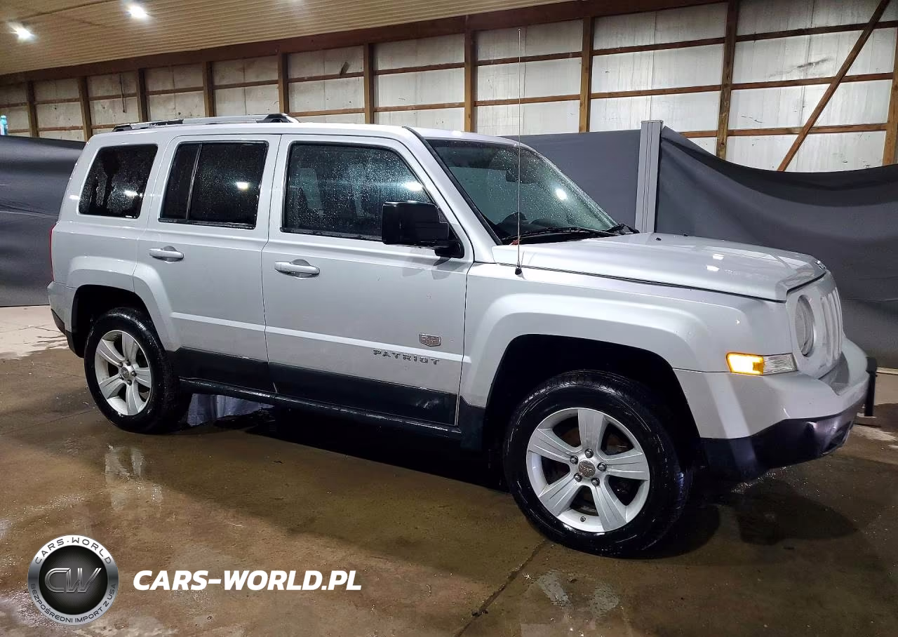 2011 Jeep Patriot Latitude VIN:1J4NF4GB9BD202621 - 4