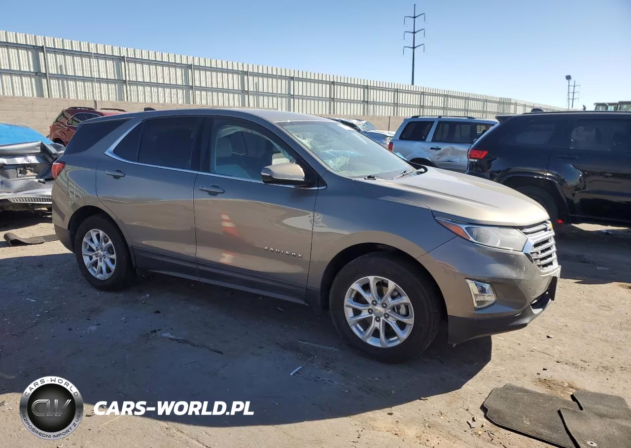 2018 Chevrolet Equinox Lt VIN:3GNAXSEV7JS553150 - 4