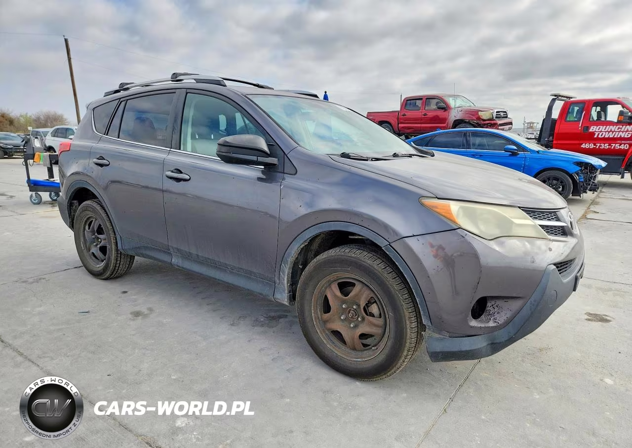 2015 Toyota Rav4 Le VIN:2T3ZFREV4FW187097 - 4