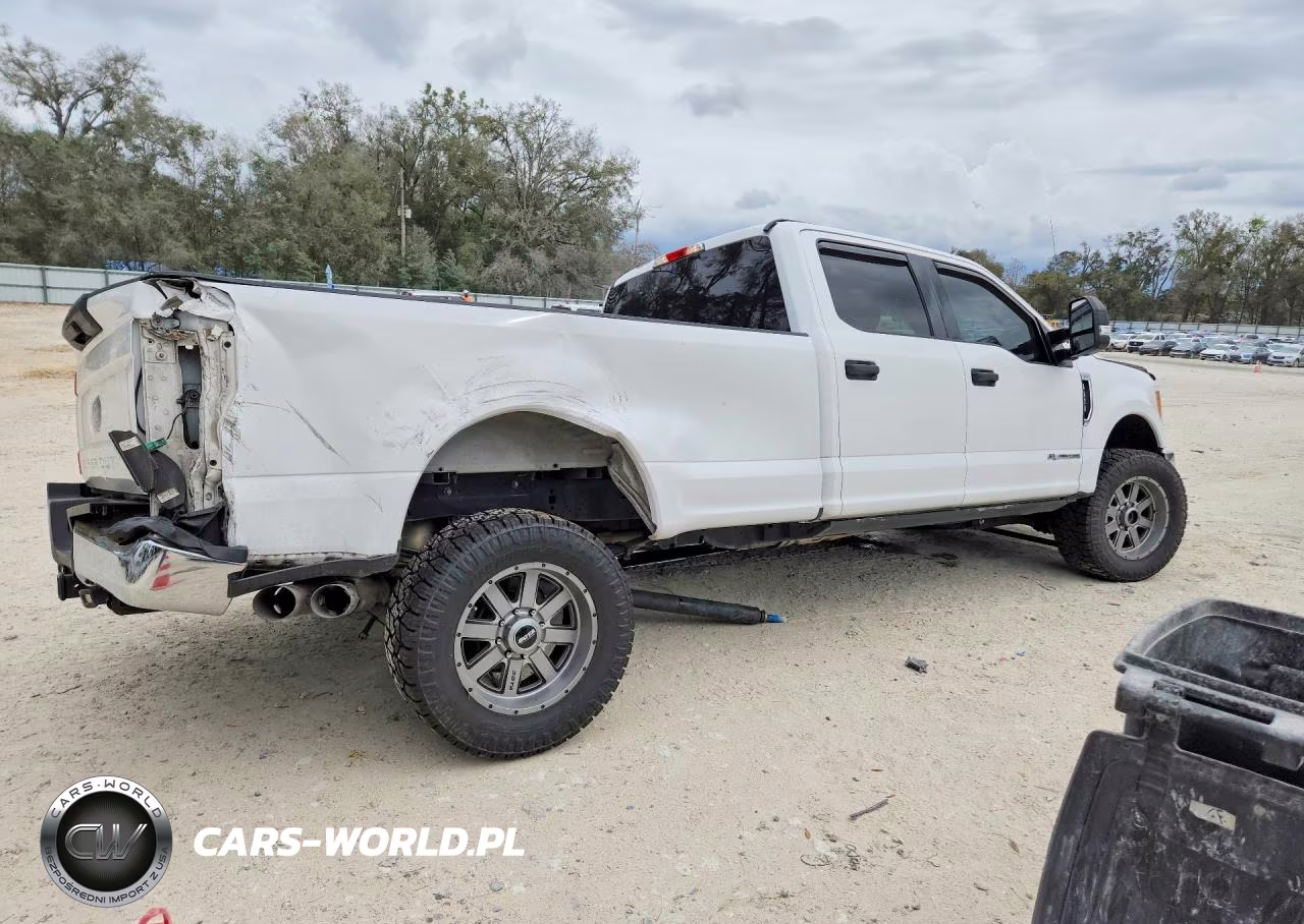 2017 Ford F250 Super Duty VIN:1FT7W2BT9HEC65241 - 3