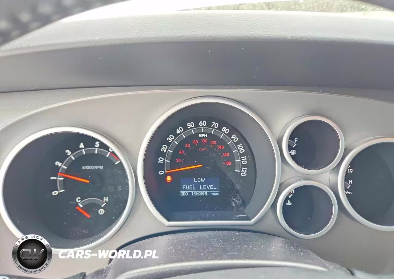2016 Toyota Sequoia Limited VIN:5TDJW5G10GS145397 - 9