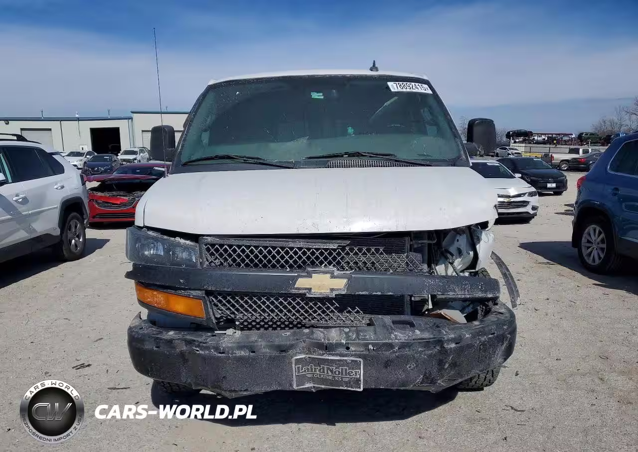 2021 Chevrolet Express G2500 VIN:1GCWGBFPXM1153541 - 5